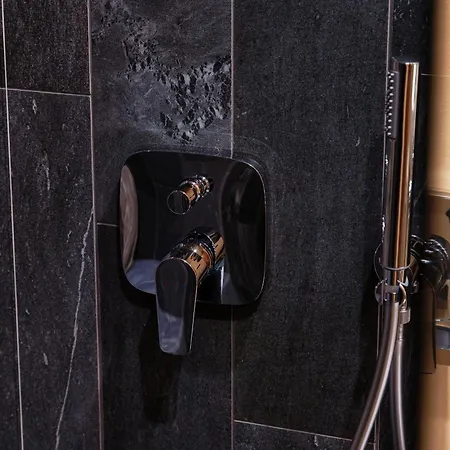 Crotto Polirolo - The House Of Travelers Apartment *