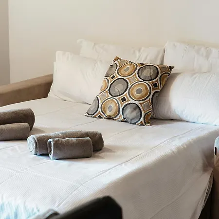 Crotto Polirolo - The House Of Travelers Apartment