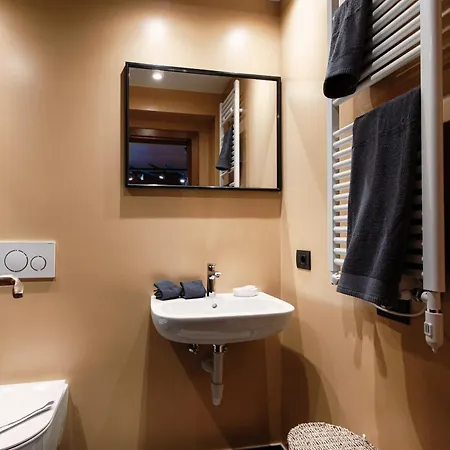 Crotto Polirolo - The House Of Travelers Apartment Cernobbio