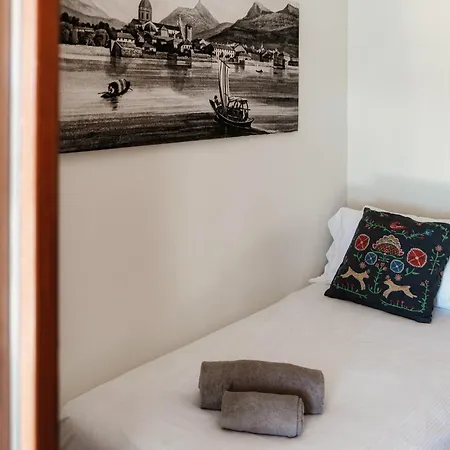 Crotto Polirolo - The House Of Travelers Apartment
